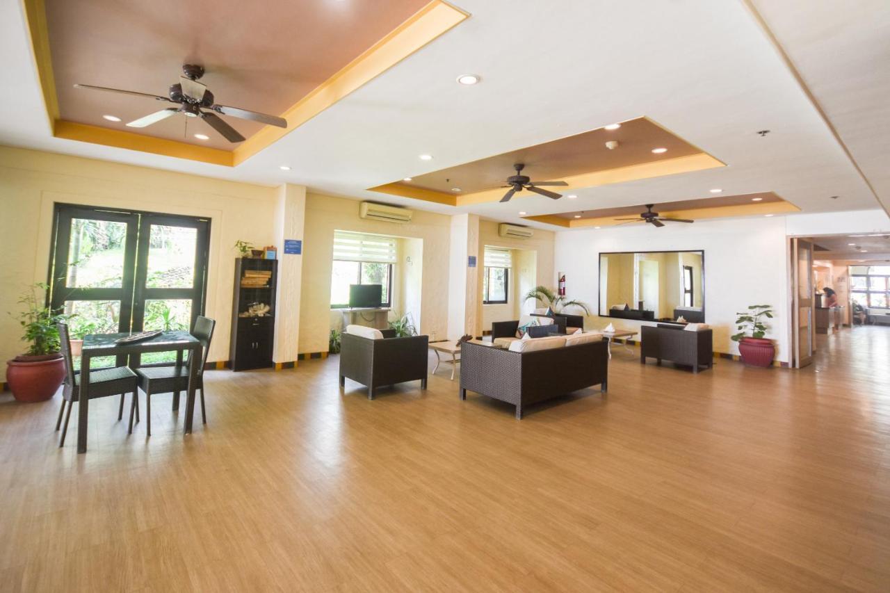 Microtel By Wyndham Boracay Balabag  Экстерьер фото