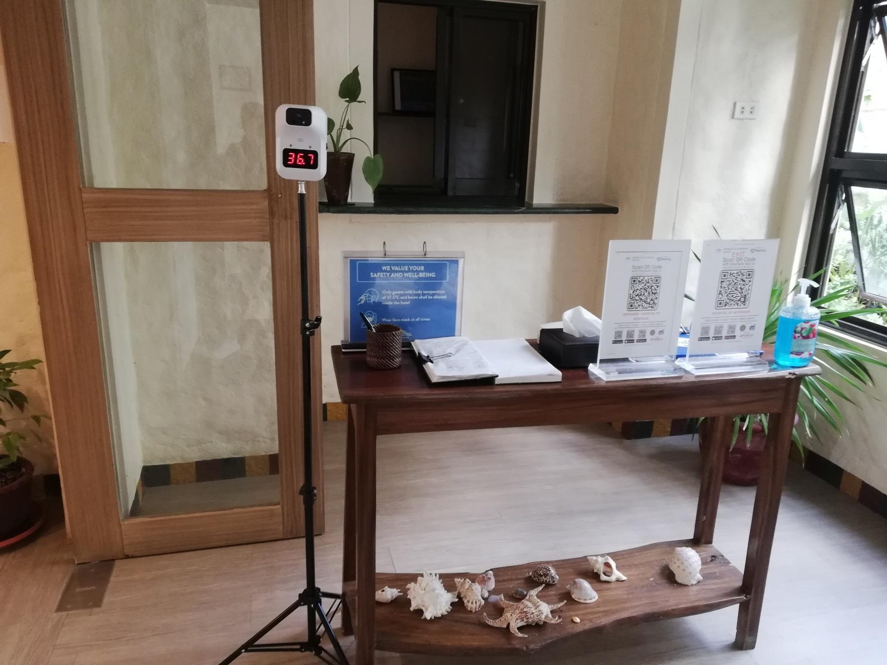 Microtel By Wyndham Boracay Balabag  Экстерьер фото