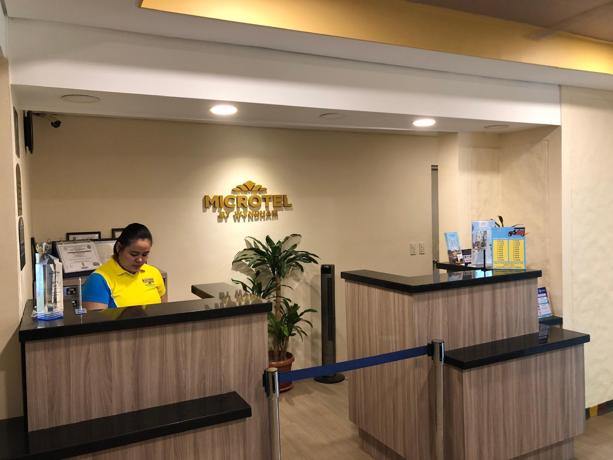 Microtel By Wyndham Boracay Balabag  Экстерьер фото
