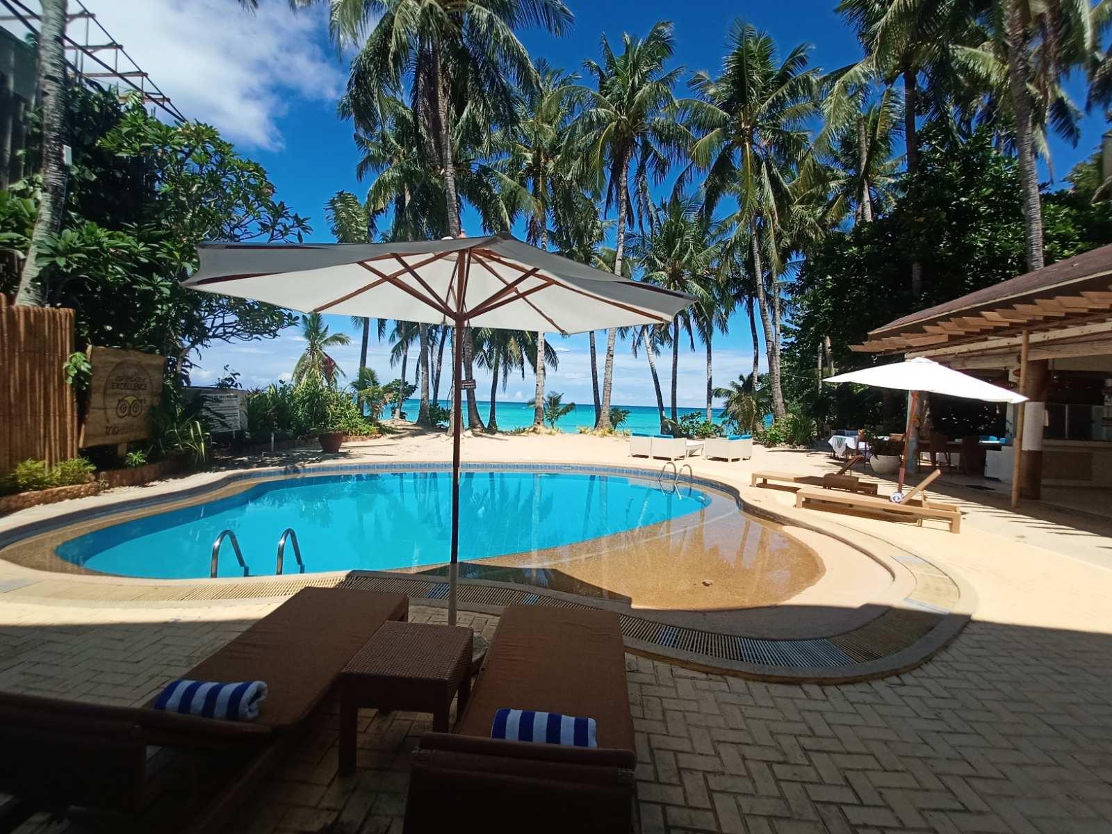 Microtel By Wyndham Boracay Balabag  Экстерьер фото
