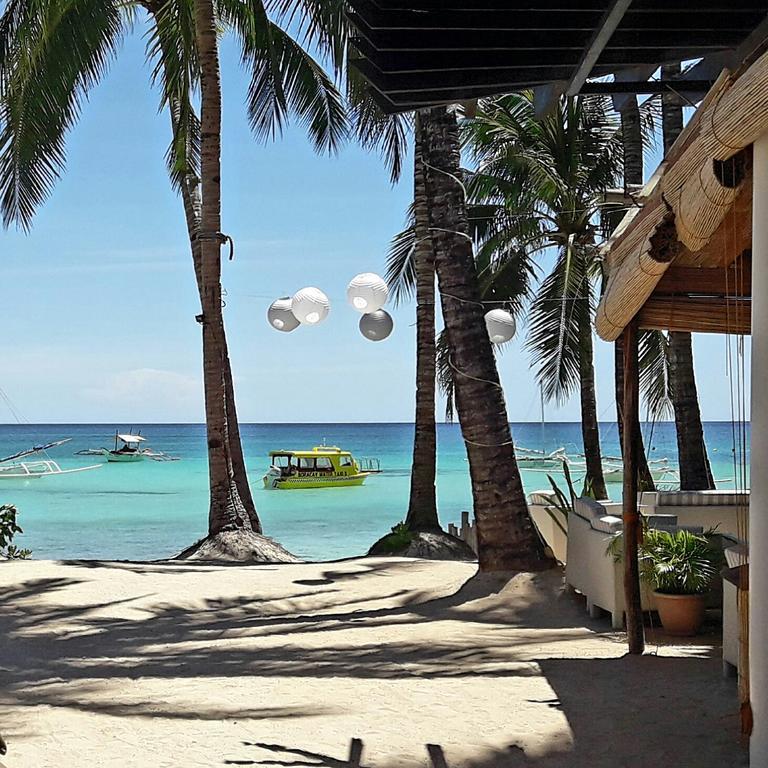 Microtel By Wyndham Boracay Balabag  Экстерьер фото
